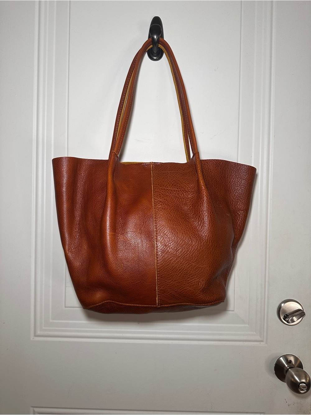 Portland Leather Large Devan Bucket Tote - Nutmeg - Picture 3 of 13